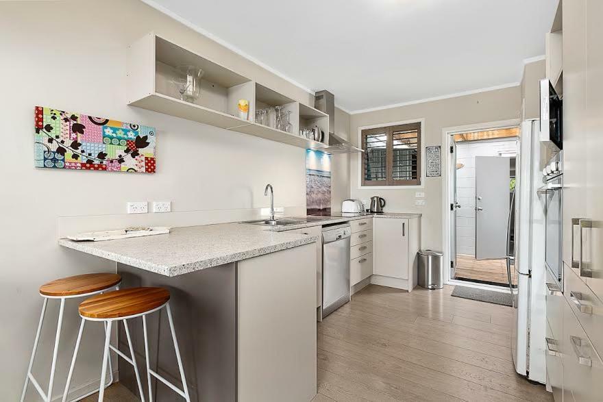 Beachfront Location Apartment Mount Maunganui Exterior photo