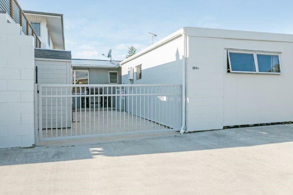 Beachfront Location Apartment Mount Maunganui Exterior photo
